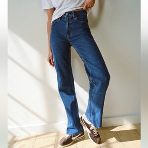 Abercrombie & Fitch Ultra High Rise 90s Straight Jean